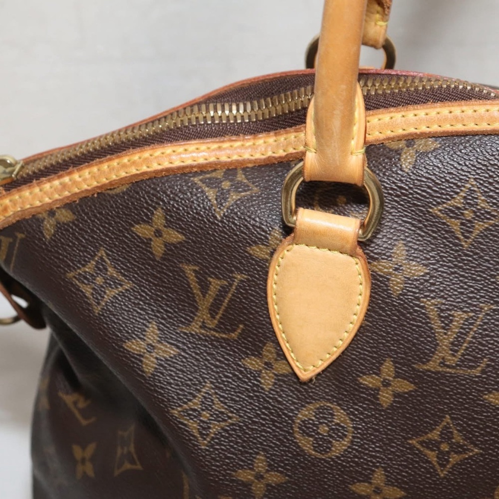🎉 24 Hour Sale 💯Authentic Louis Vuitton Lockit GM 🔒 - Picture 4 of 15